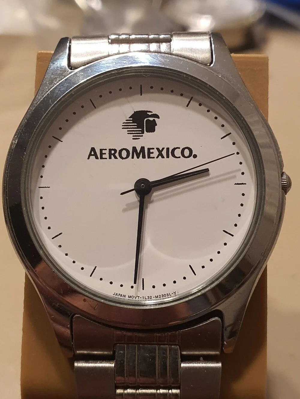AeroMexico Airlines Silver/White Stainless Steel Men's Watch